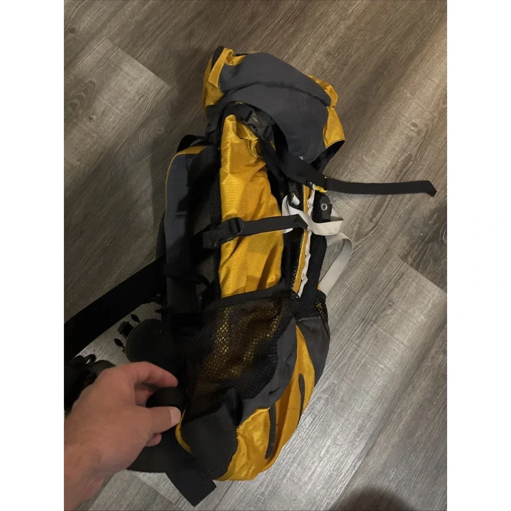 Kelty Squall 2800 Backpack Saffron Charcoal Hiking 45L Yellow